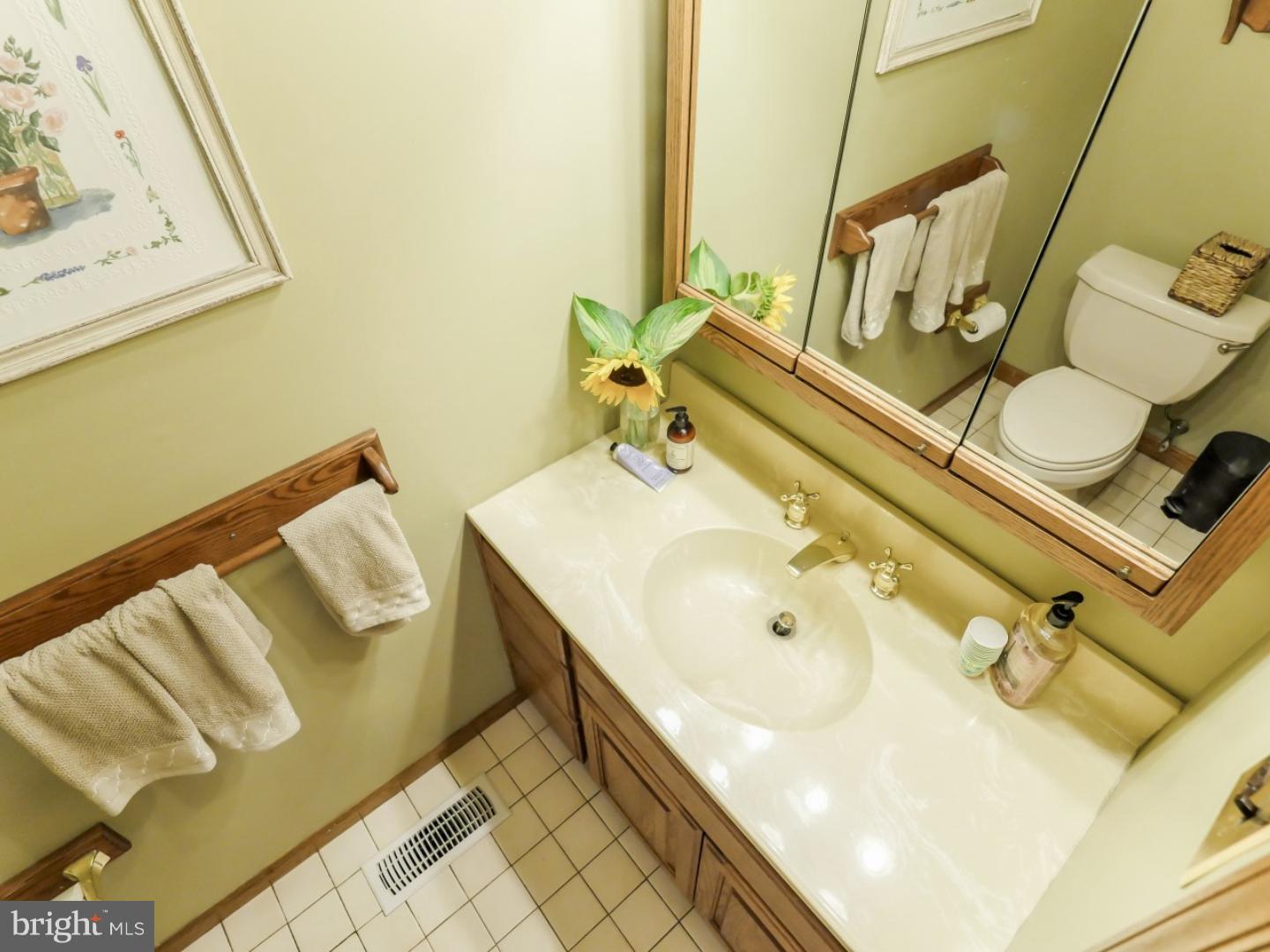 39 Cherokee Road Richboro, PA 18954 - Photo 25 of 25 Bathroom