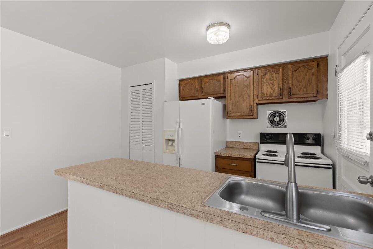 5925-5929 Inkster Road Garden City, MI 48135 - Photo 11 of 46 5925 Inkster Rd