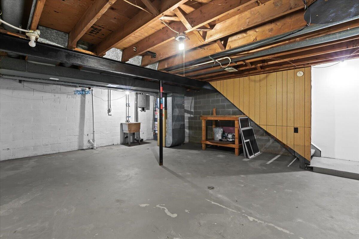 5925-5929 Inkster Road Garden City, MI 48135 - Photo 22 of 46 5925 Inkster Rd