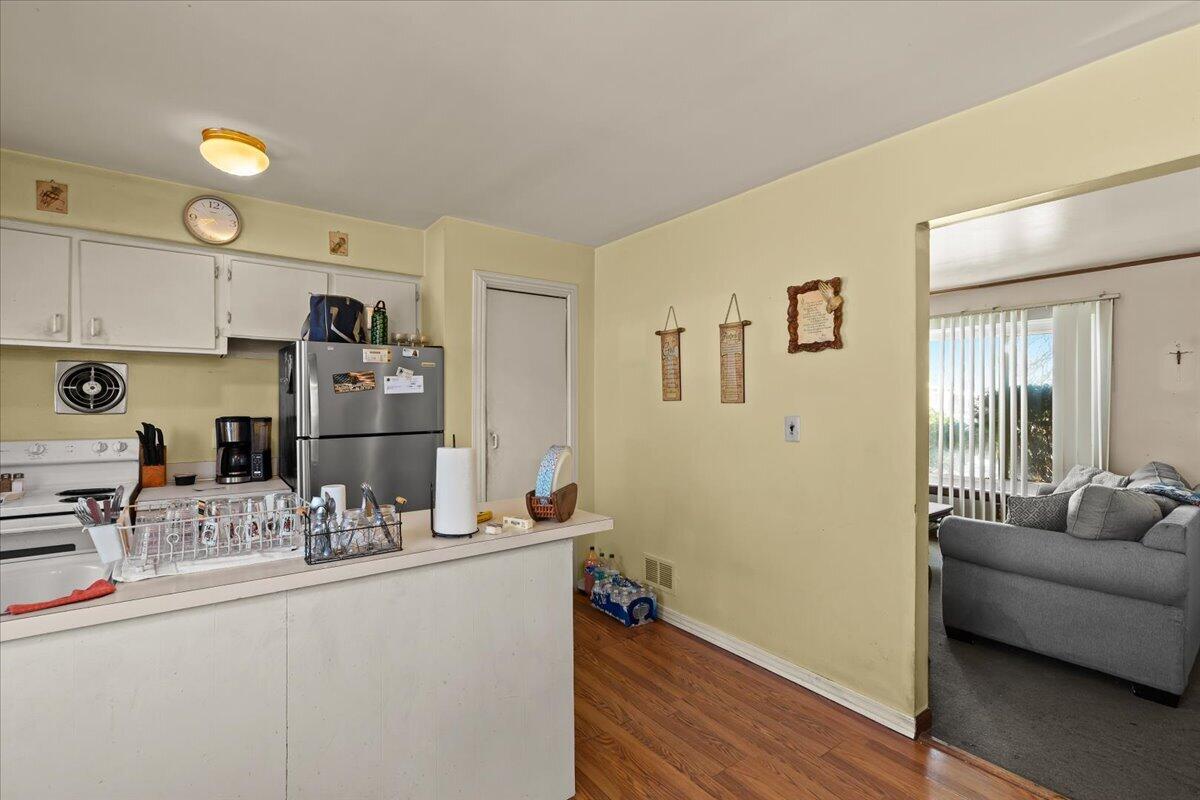 5925-5929 Inkster Road Garden City, MI 48135 - Photo 36 of 46 5929 Inkster Rd