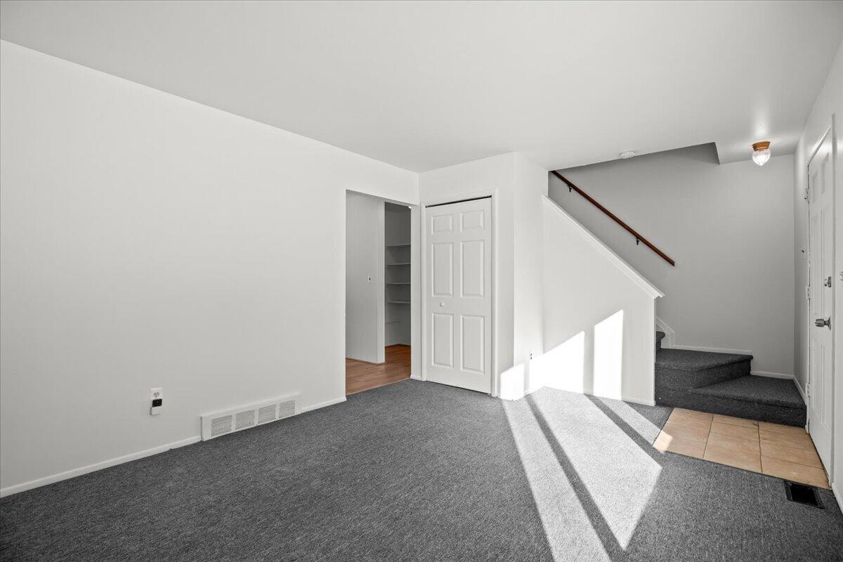 5925-5929 Inkster Road Garden City, MI 48135 - Photo 4 of 46 5925 Inkster Rd