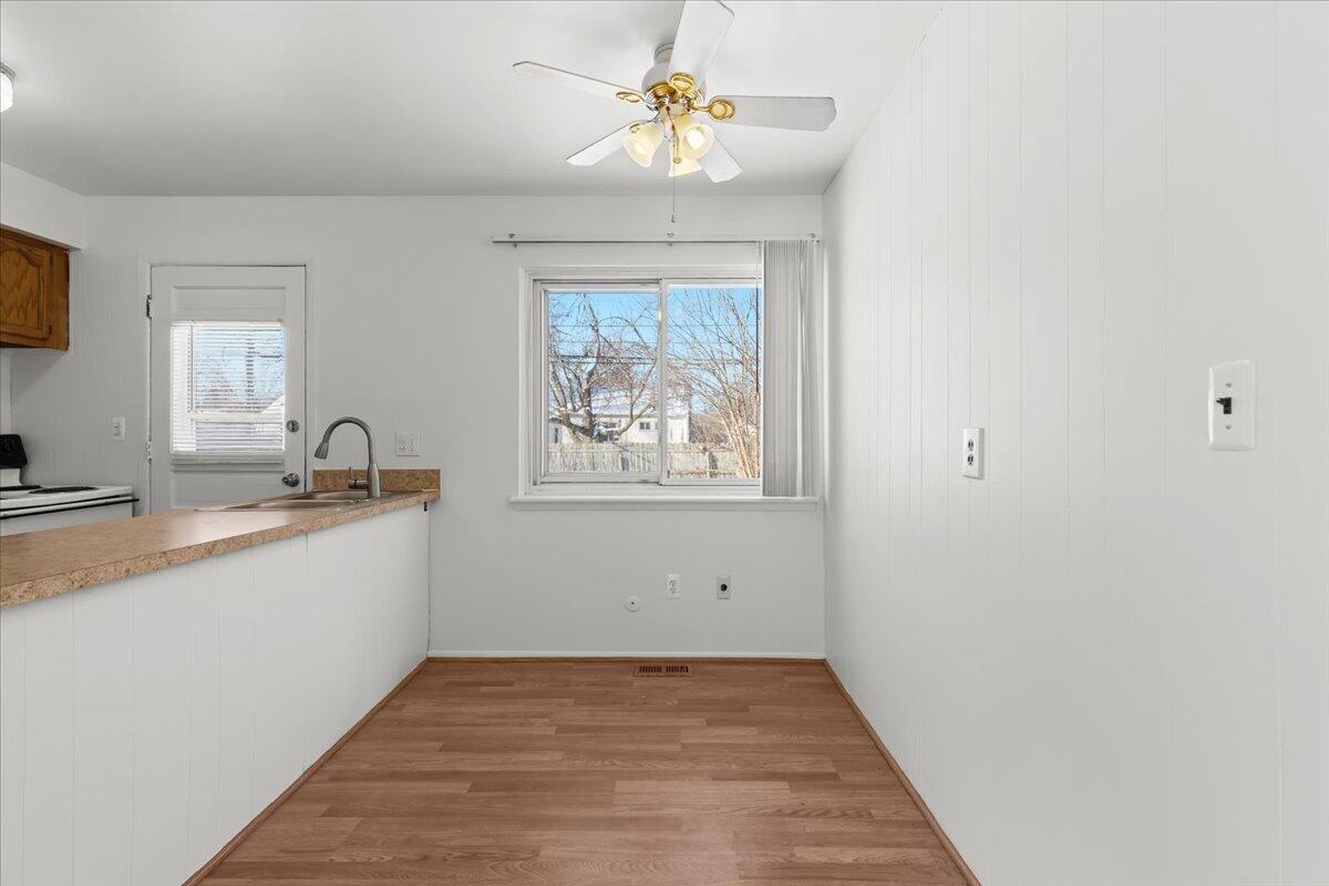 5925-5929 Inkster Road Garden City, MI 48135 - Photo 7 of 46 5925 Inkster Rd