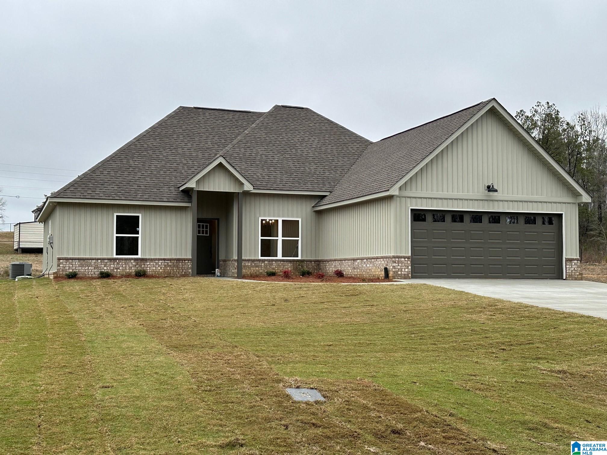 834 New Style Circle Clanton, AL 35045 - Photo 1 of 45