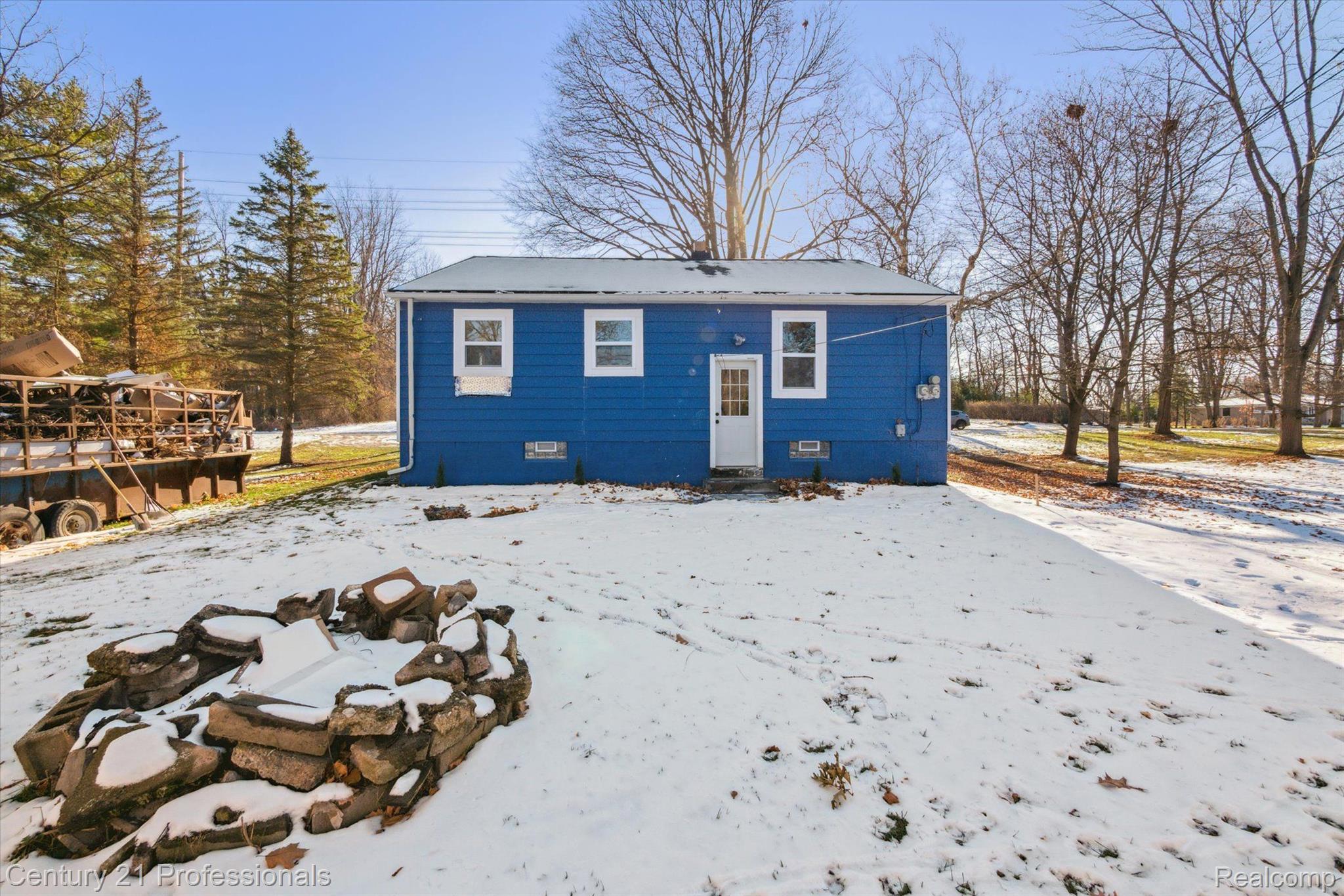 1808 Ward Road Bloomfield Hills, MI 48302 - Photo 4 of 32
