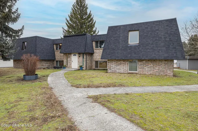 $899,999 | 4300 North Crown Avenue, Coeur D'Alene, ID 83815