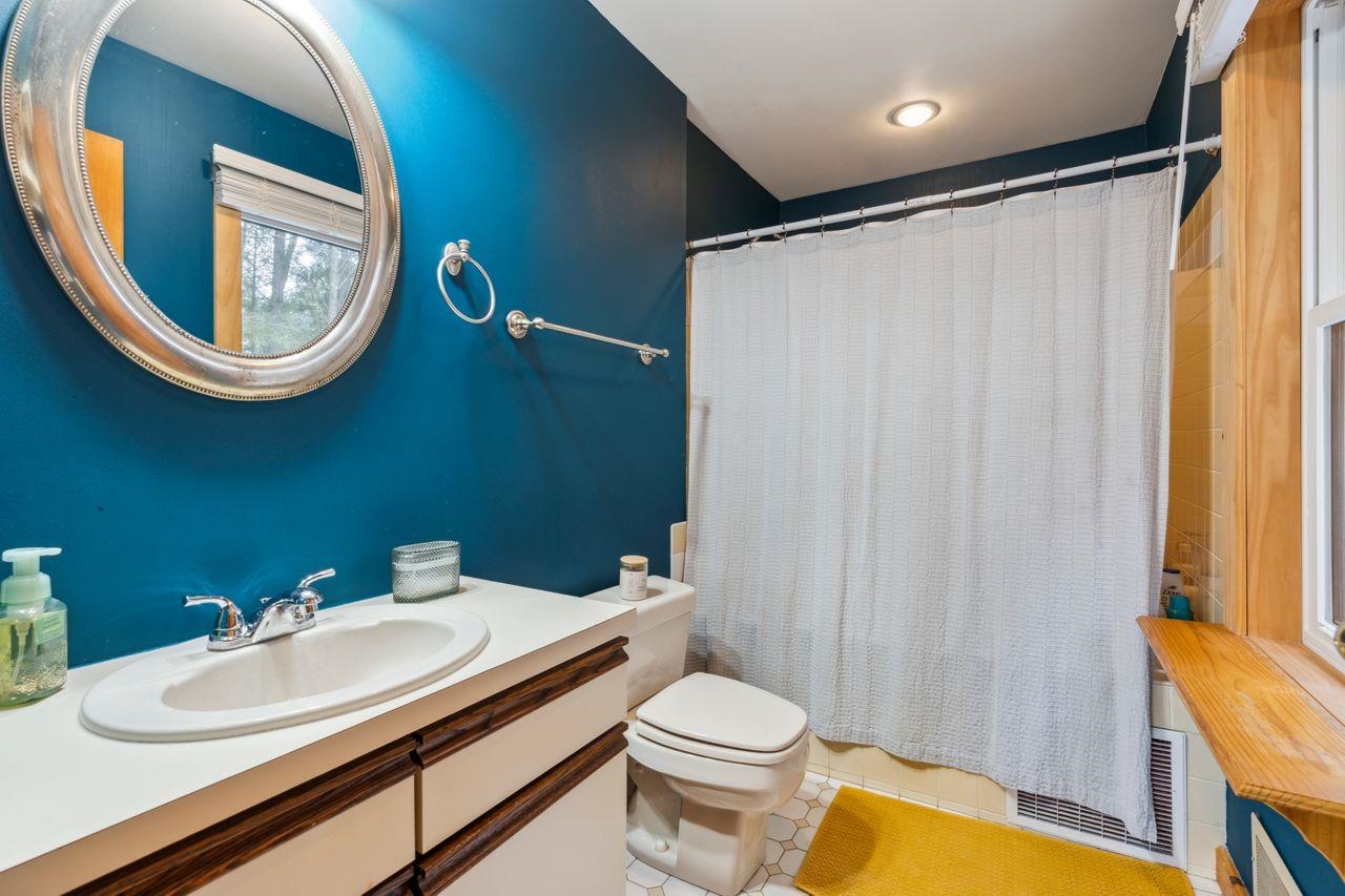 43 Rogers Road Haverhill, NH 03785 - Photo 12 of 40