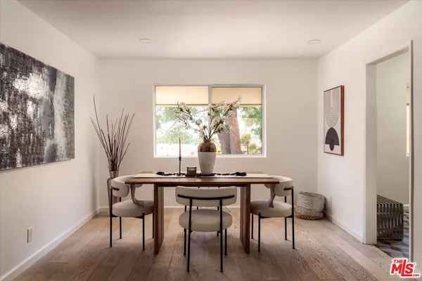 $799,950 | 9761 VÃa Pavia, Burbank, CA 91504