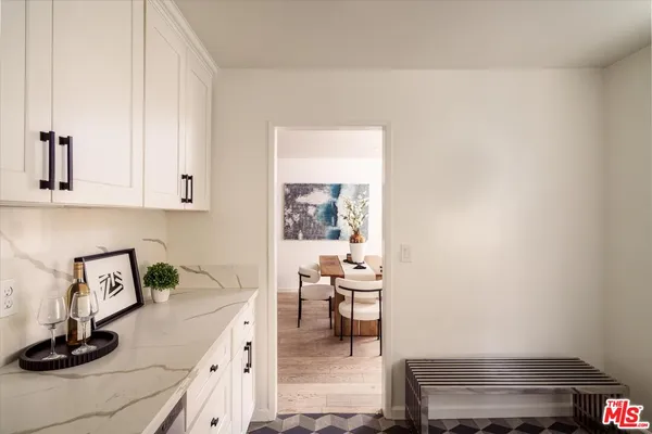 $799,950 | 9761 VÃa Pavia, Burbank, CA 91504