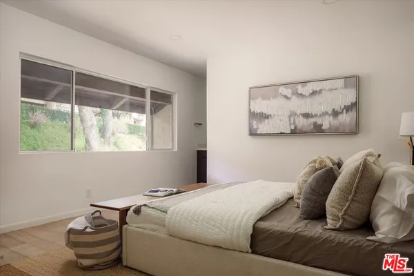 $799,950 | 9761 VÃa Pavia, Burbank, CA 91504