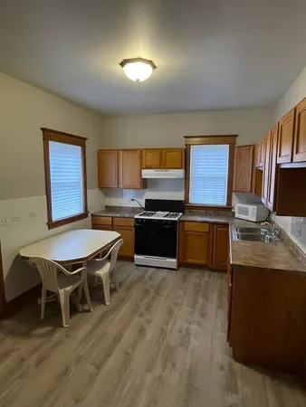 $349,000 | 557 North Leamington Avenue, Chicago, IL 60644