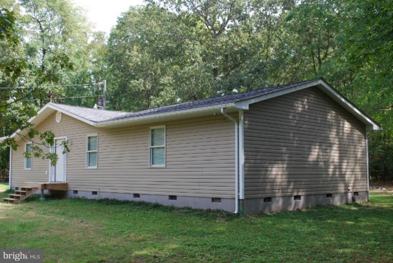 7136 Caledon Road King George, VA 22485 - Photo 11 of 20 Exterior (Front)