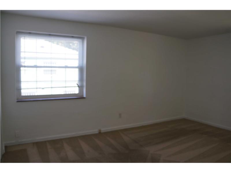 112 Raleigh Court Pittsburgh, PA 15237 - Photo 10 of 20 Bedroom.