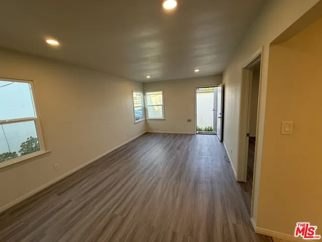 $1,900 | 5242 Mccallum Avenue, Unit E, South Gate, CA 90280