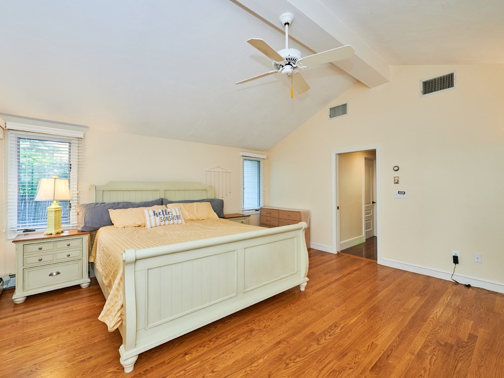 16 Bluebird Road Wellesley, MA 02481 - Photo 18 of 39 Gallery Image 18