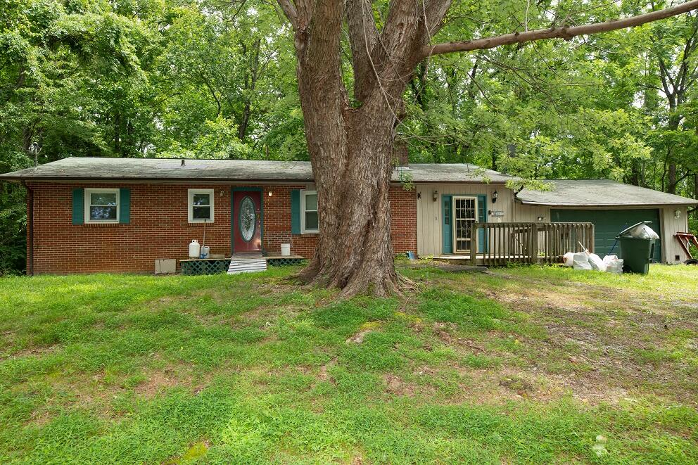 237 Sims Hill Road Elizabethton, TN 37643 - Photo 1 of 19 untitled-6698