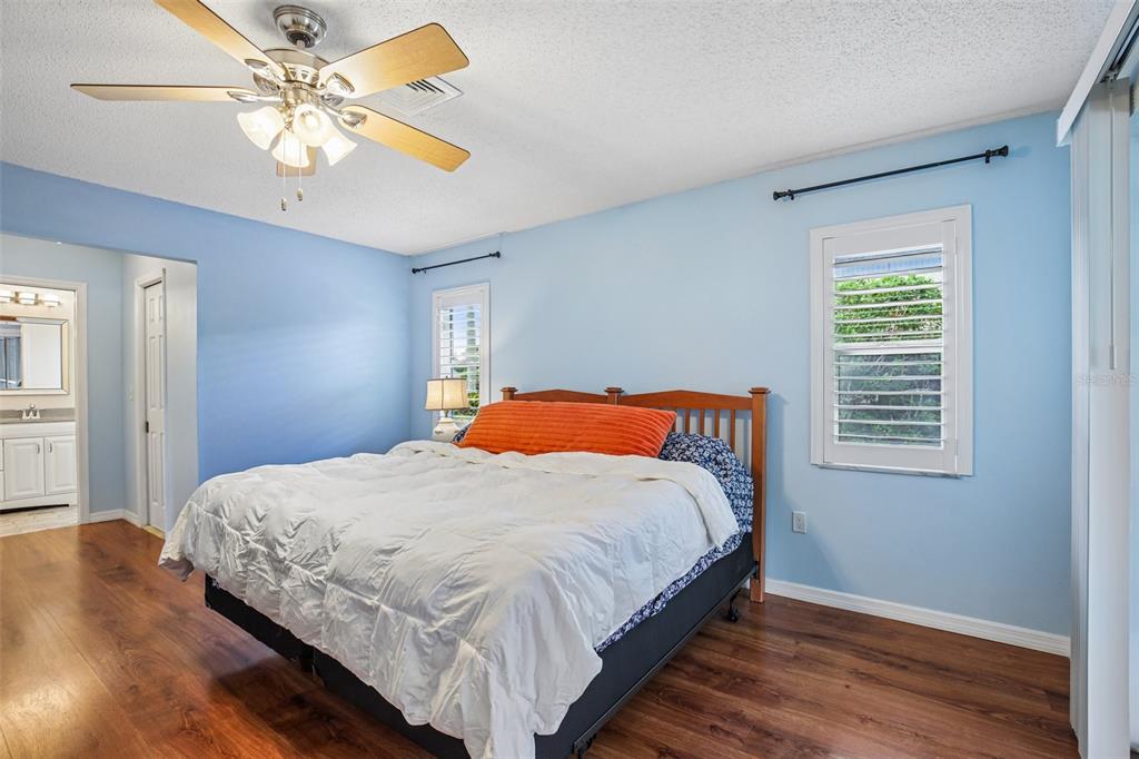 4541 Charing Cross Road Sarasota, FL 34241 - Photo 18 of 40 Gallery Image 18