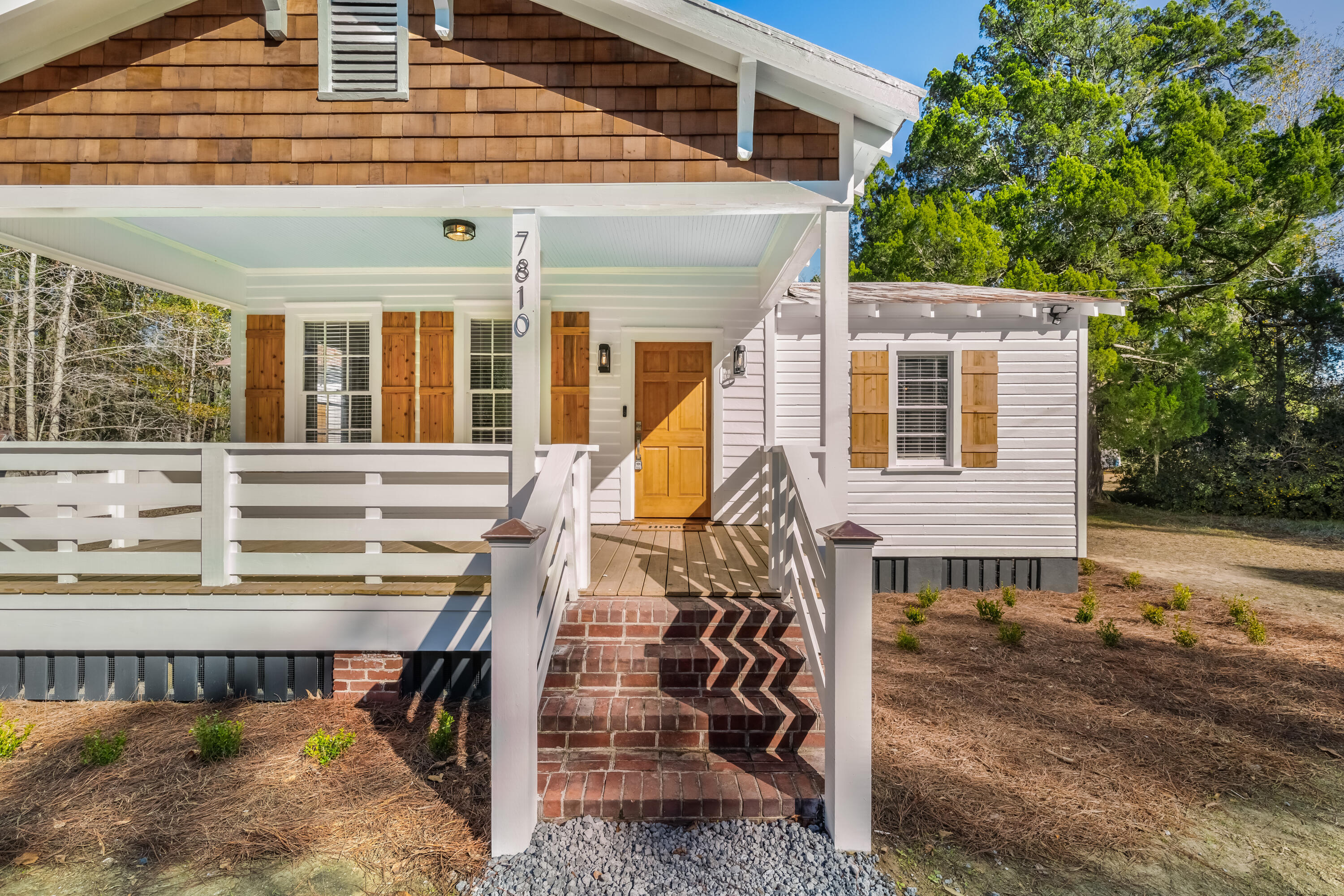 7810 Oakville Road Hollywood, SC 29449 - Photo 1 of 34 7810 Oakville