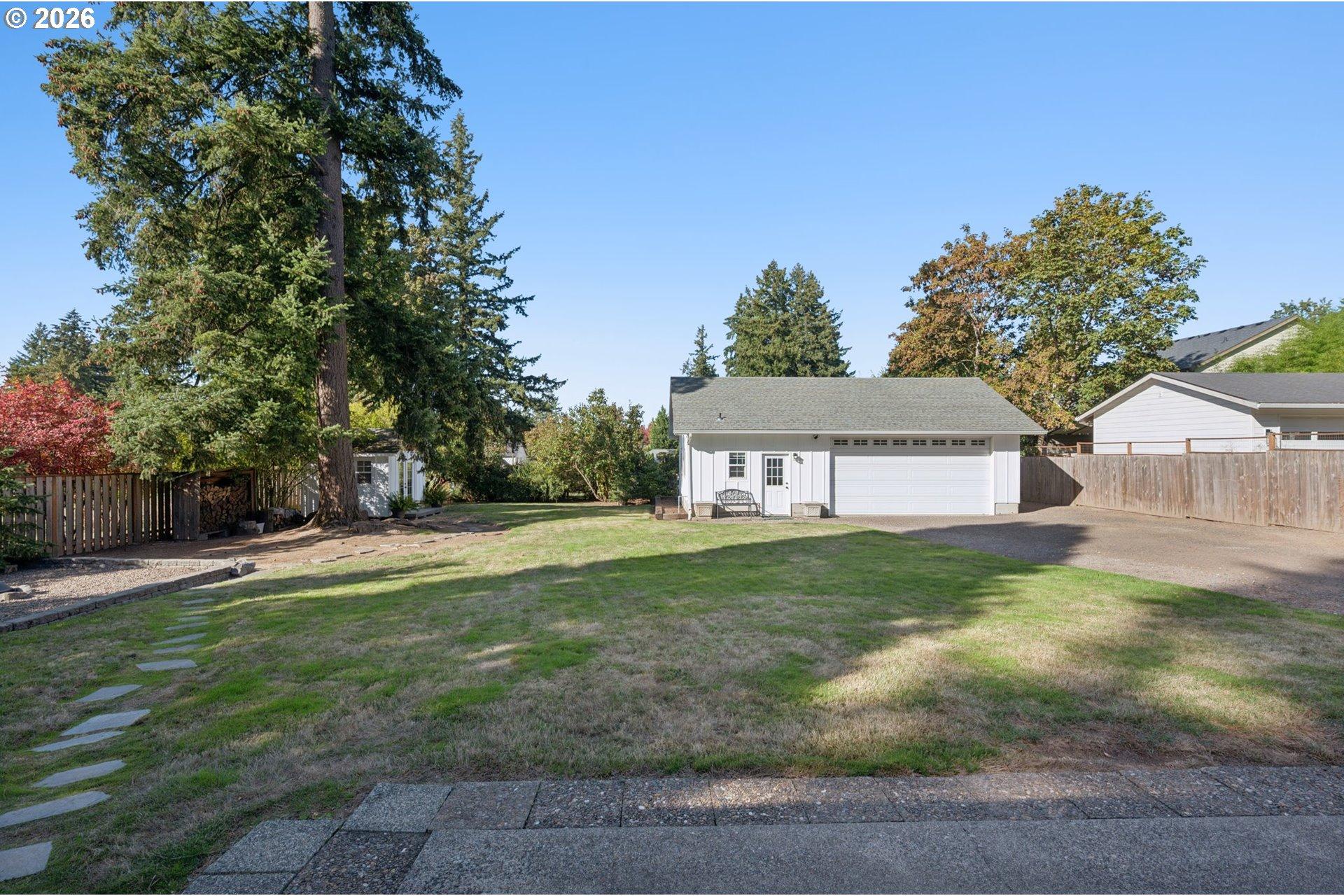 7403 Southwest Mapleleaf Street Portland, OR 97223 - Photo 25 of 44 Gallery Image 25