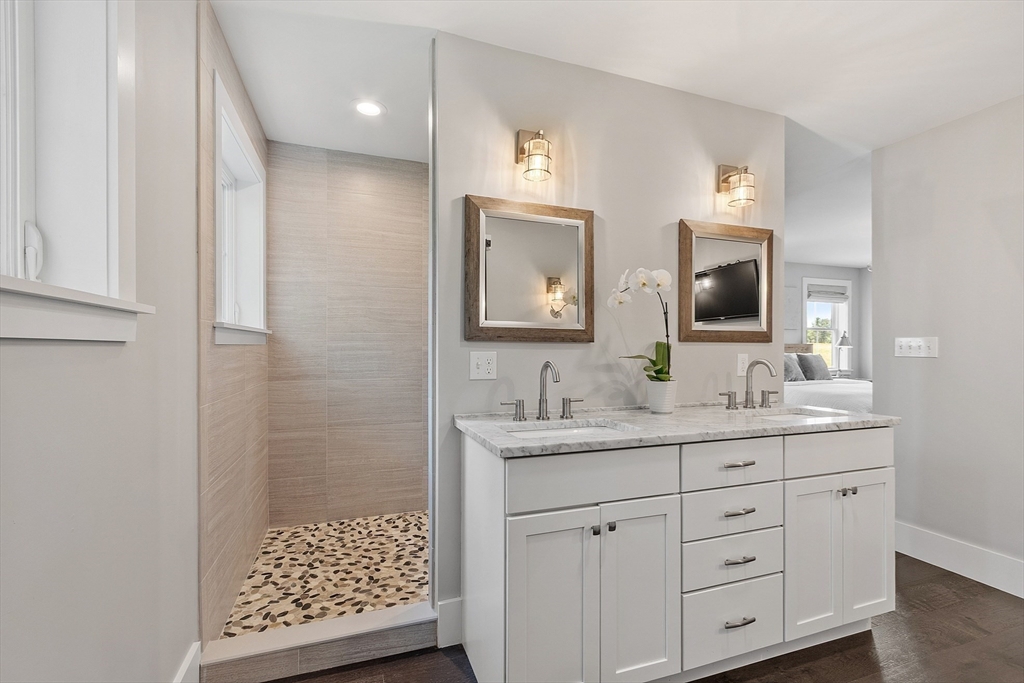 166 Greenwood Road Andover, MA 01810 - Photo 17 of 34 Gallery Image 17