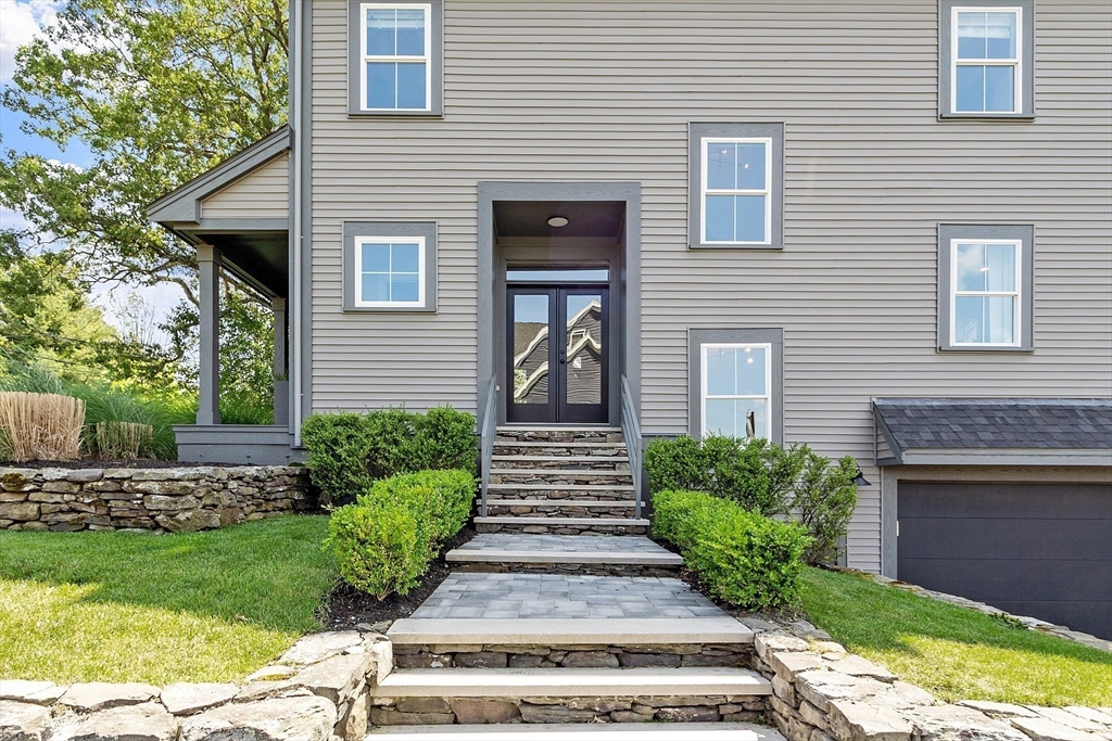 166 Greenwood Road Andover, MA 01810 - Photo 3 of 34 Gallery Image 3