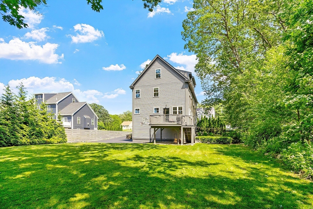 166 Greenwood Road Andover, MA 01810 - Photo 33 of 34 Gallery Image 33