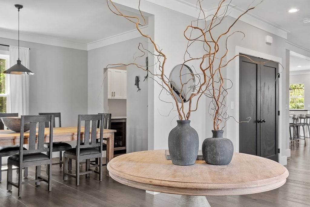 166 Greenwood Road Andover, MA 01810 - Photo 6 of 34 Gallery Image 6