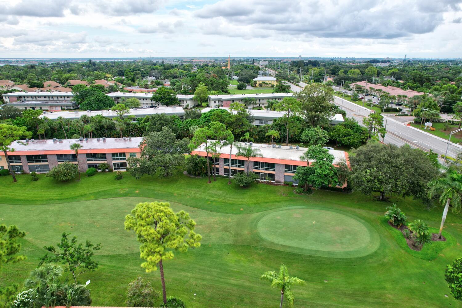 1929 Southwest Palm City Road, Unit 15E Stuart, FL 34994 - Photo 21 of 24 1929 SW Palm City Rd Unit 15 e-large-027