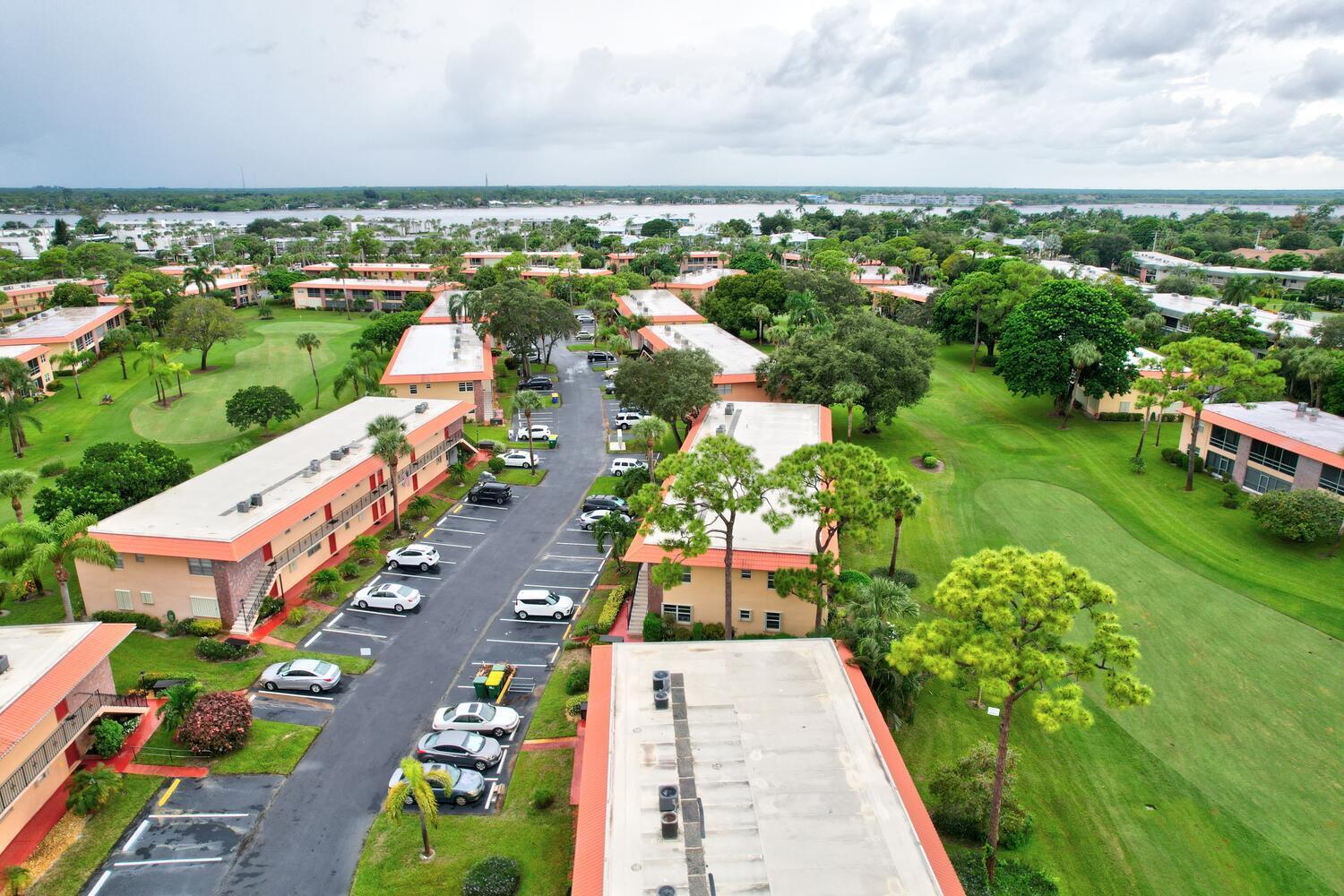 1929 Southwest Palm City Road, Unit 15E Stuart, FL 34994 - Photo 22 of 24 1929 SW Palm City Rd Unit 15 e-large-028