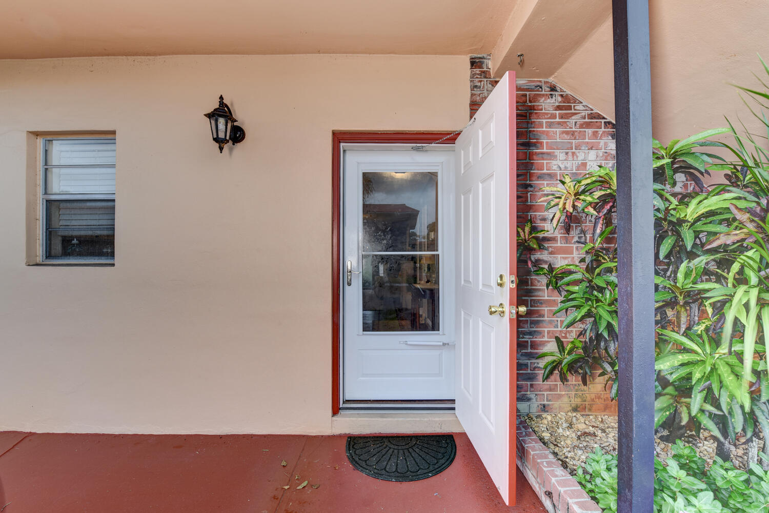 1929 Southwest Palm City Road, Unit 15E Stuart, FL 34994 - Photo 3 of 24 1929 SW Palm City Rd Unit 15 e-large-003