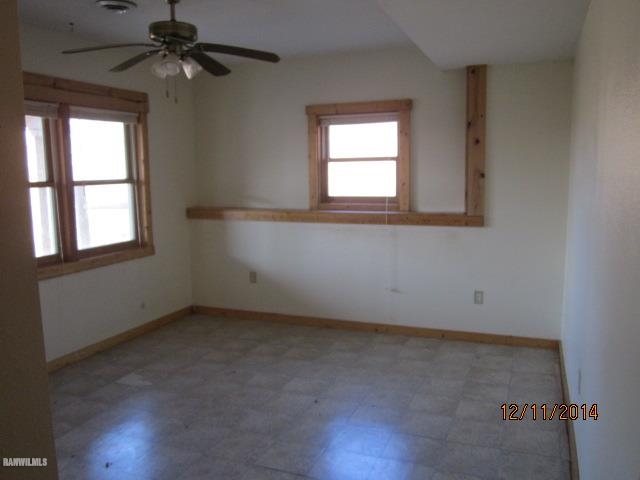 6 Snipe Hollow Road Elizabeth, IL 61028 - Photo 19 of 23 an empty room with a window