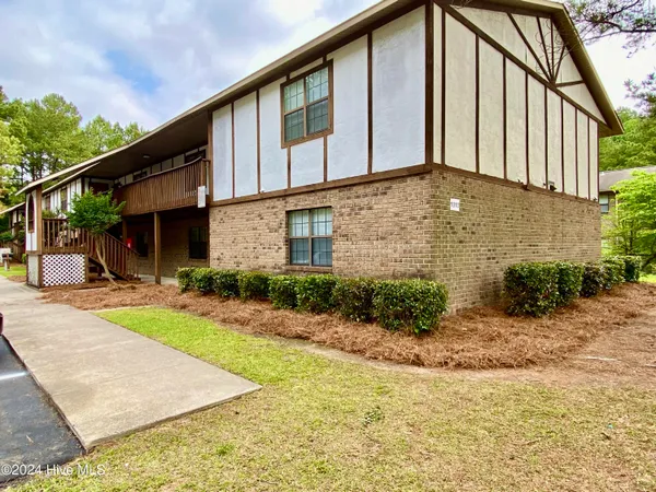 $825 | 1012 Peed Drive, Unit 2, Greenville, NC 27834