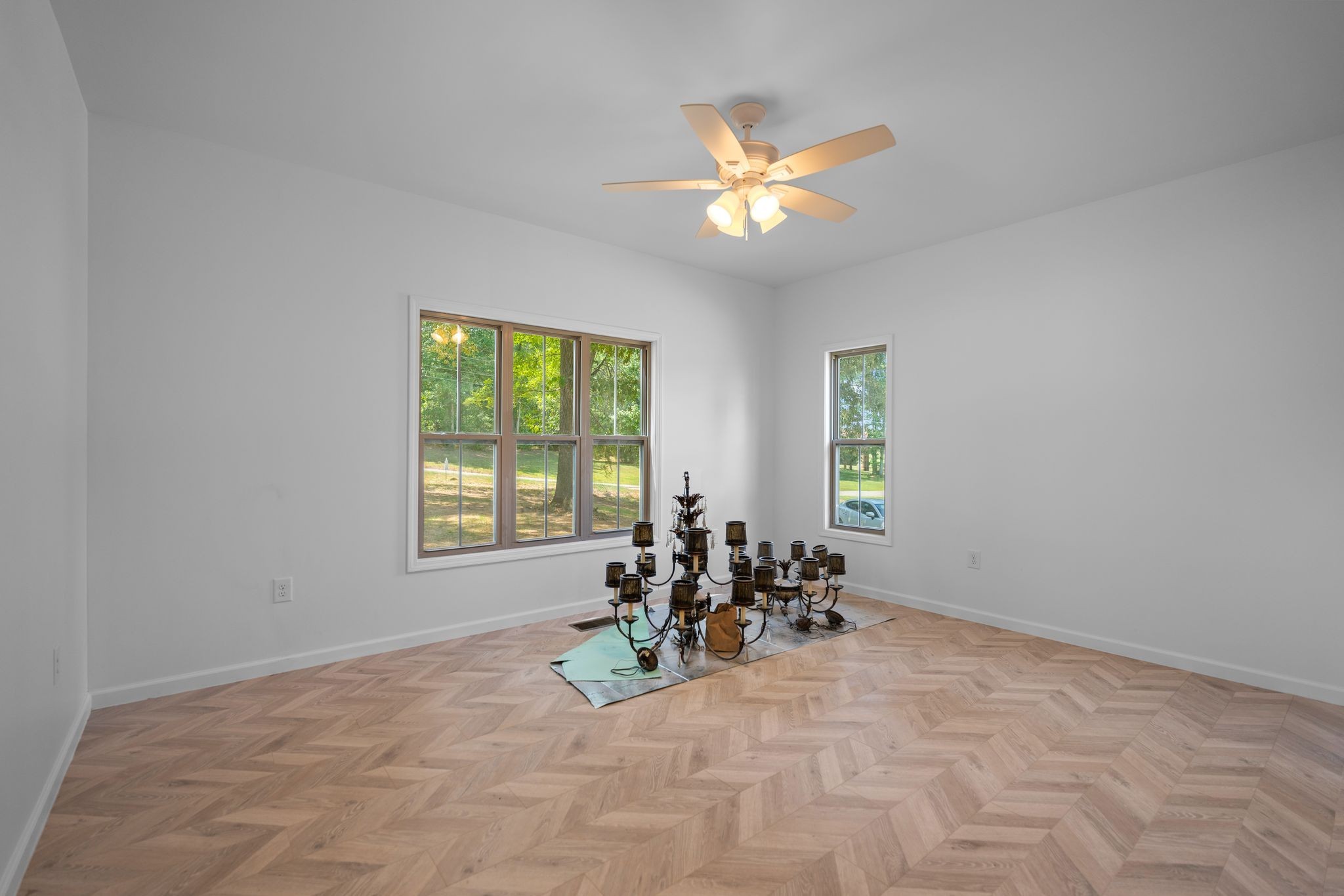 324 Fisherdale Drive Decaturville, TN 38329 - Photo 10 of 36 a view of a livingroom with a window