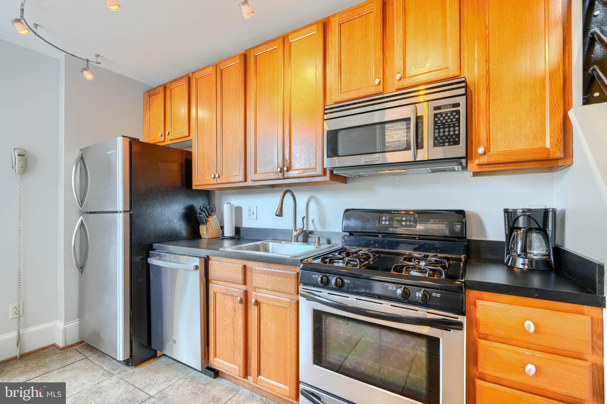 110 East Randall Street Baltimore, MD 21230 - Photo 17 of 45