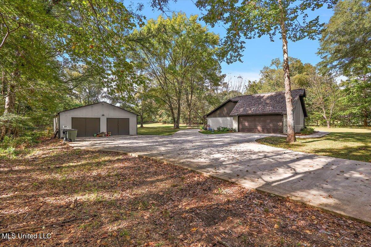 297 Wells Road Clinton, MS 39056 - Photo 3 of 49 03-HTP_1733