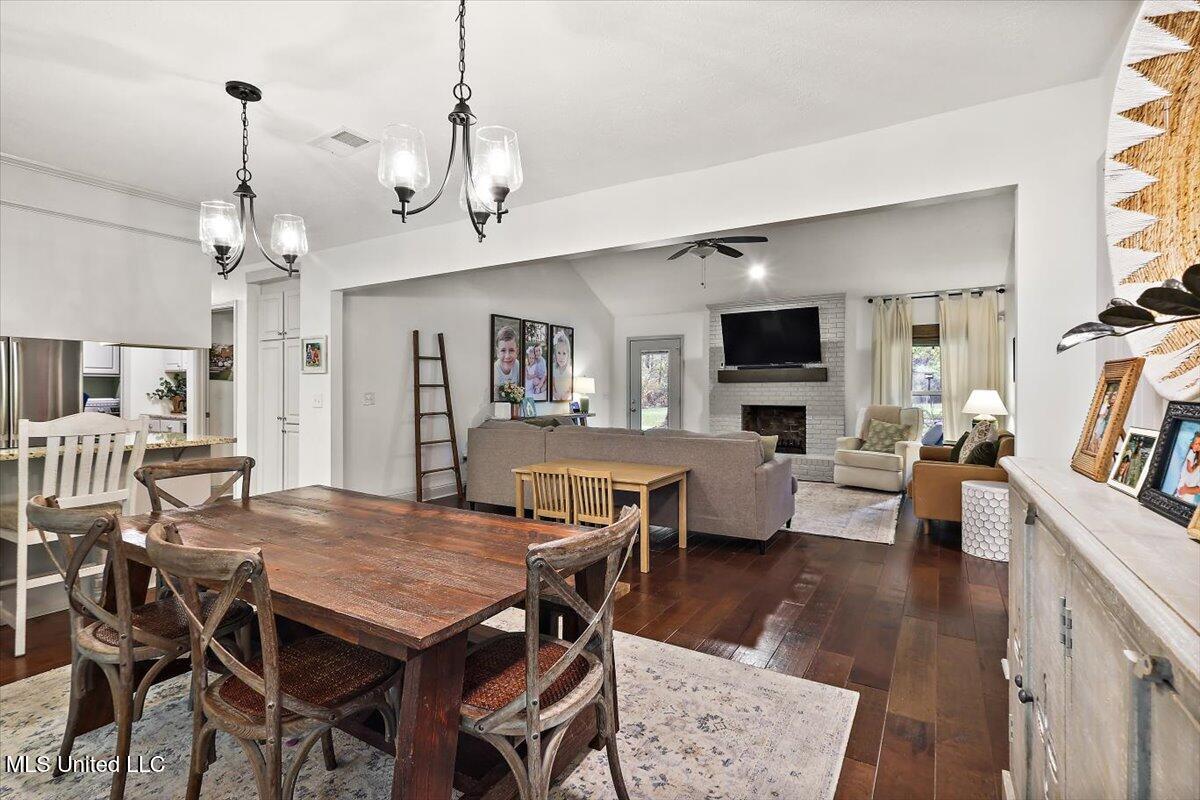 297 Wells Road Clinton, MS 39056 - Photo 7 of 49 07-HTP_1745