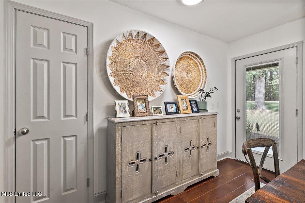 297 Wells Road Clinton, MS 39056 - Photo 8 of 49 08-HTP_1748