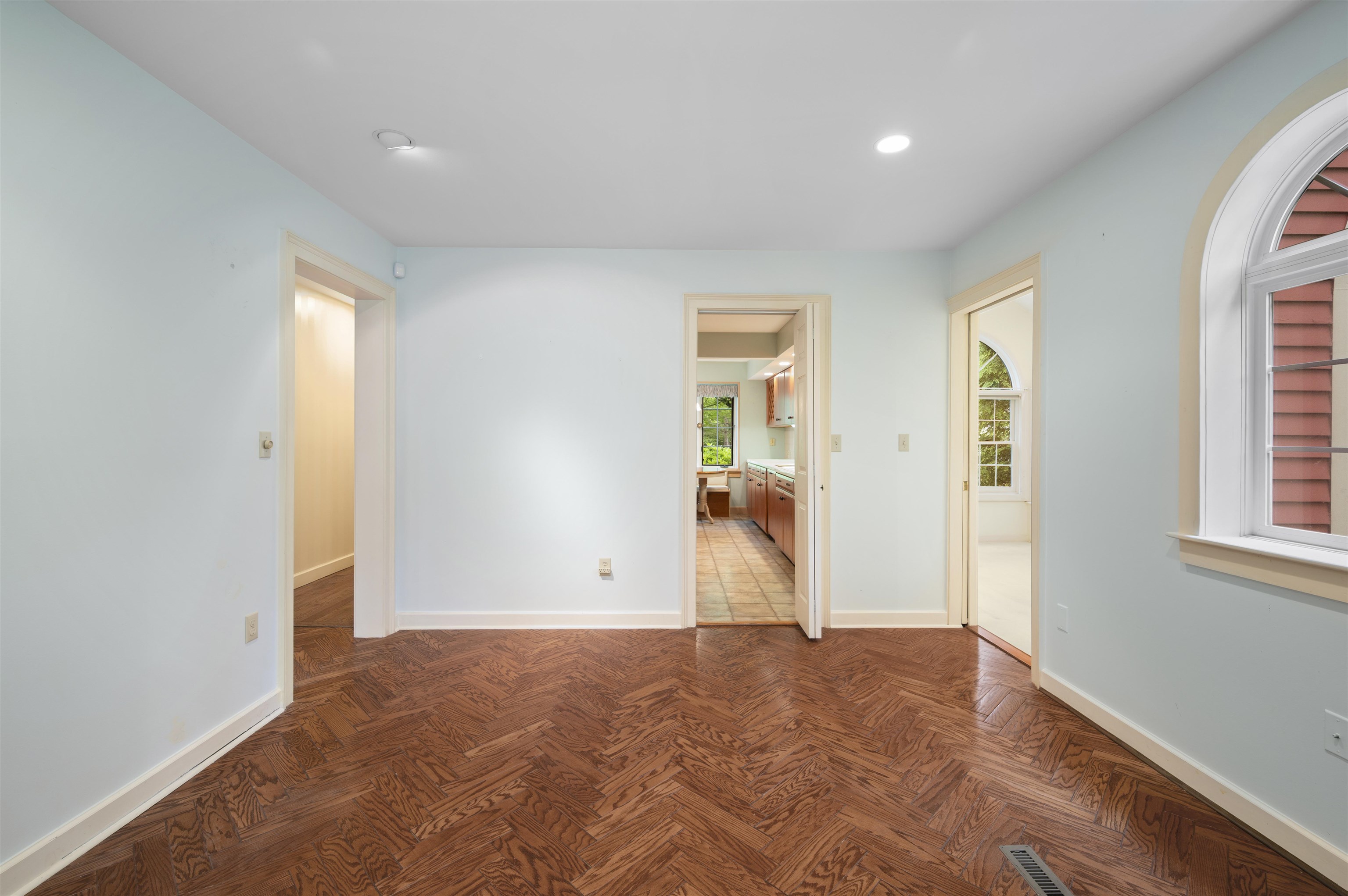 60 Peninsula Drive Stratham, NH 03885 - Photo 19 of 56