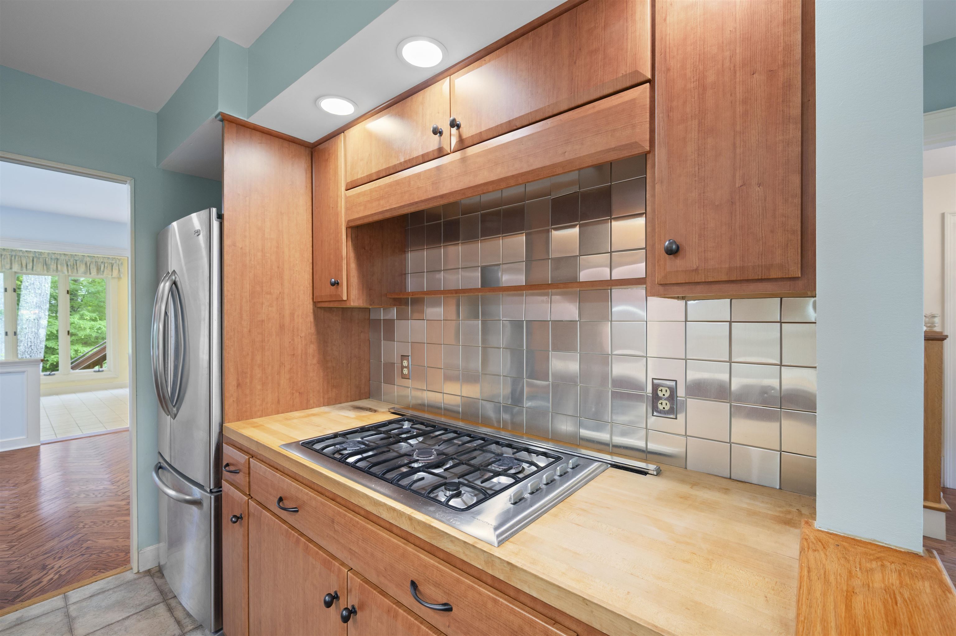 60 Peninsula Drive Stratham, NH 03885 - Photo 24 of 56