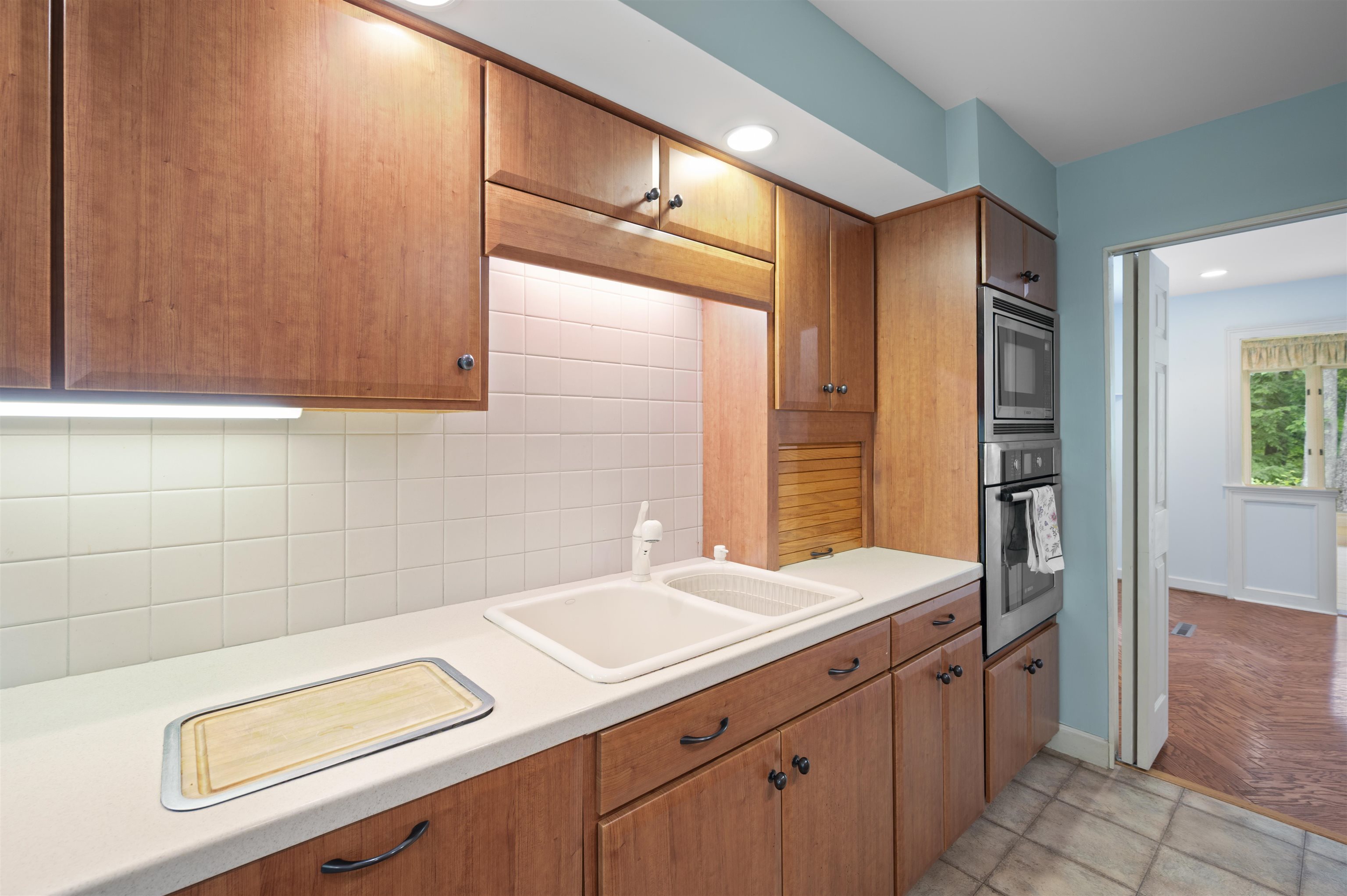 60 Peninsula Drive Stratham, NH 03885 - Photo 25 of 56