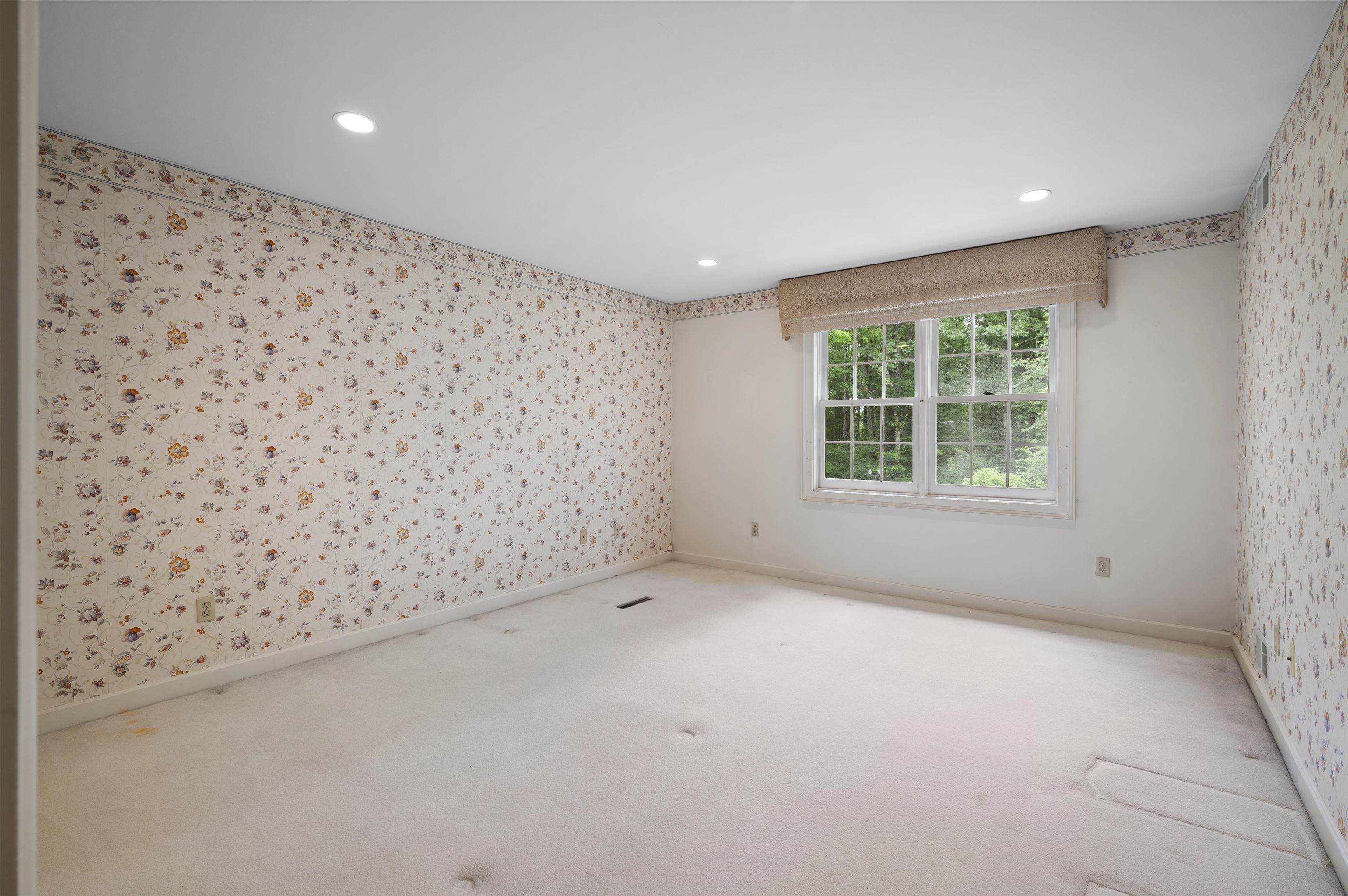 60 Peninsula Drive Stratham, NH 03885 - Photo 37 of 56