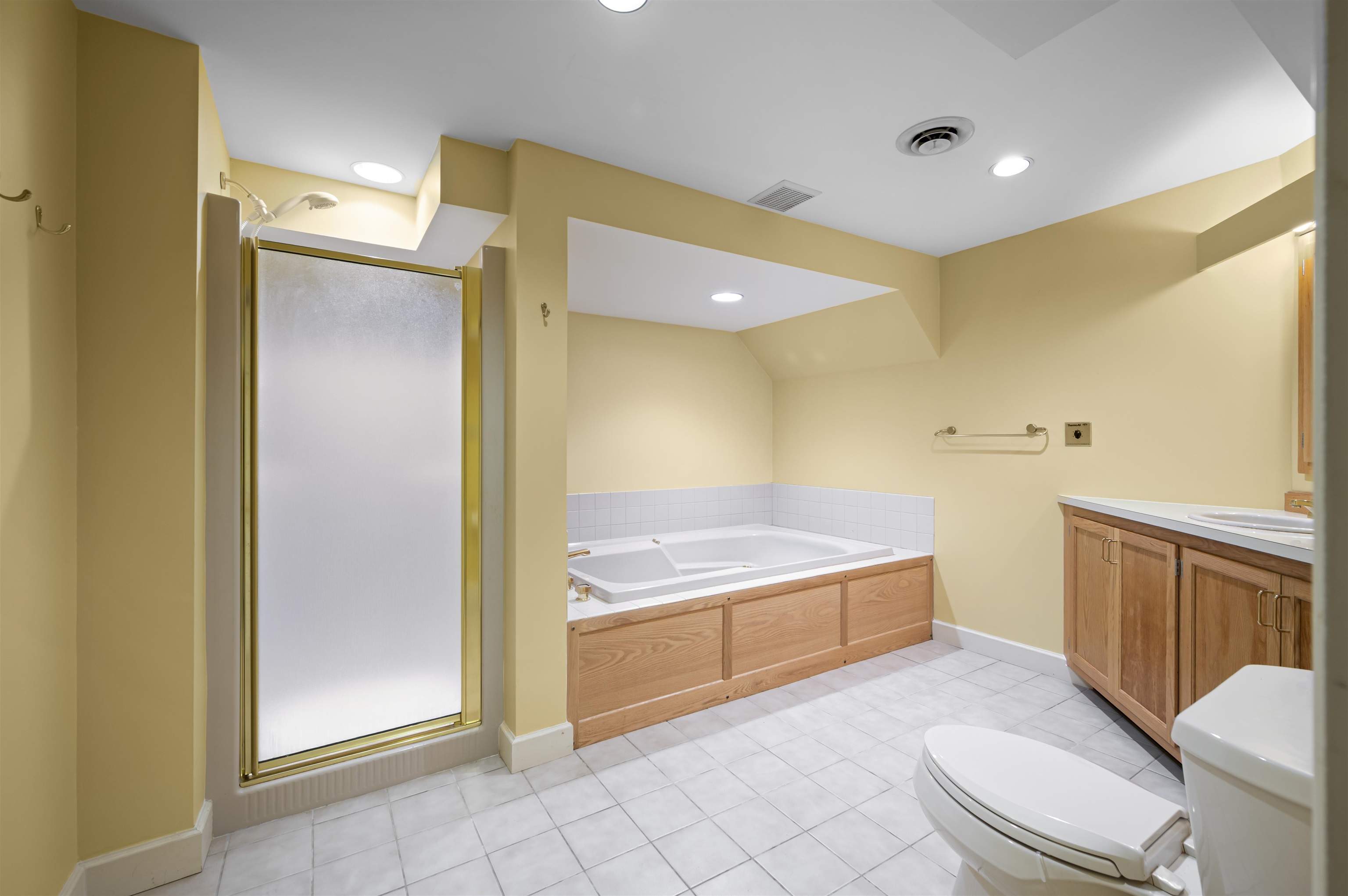 60 Peninsula Drive Stratham, NH 03885 - Photo 43 of 56