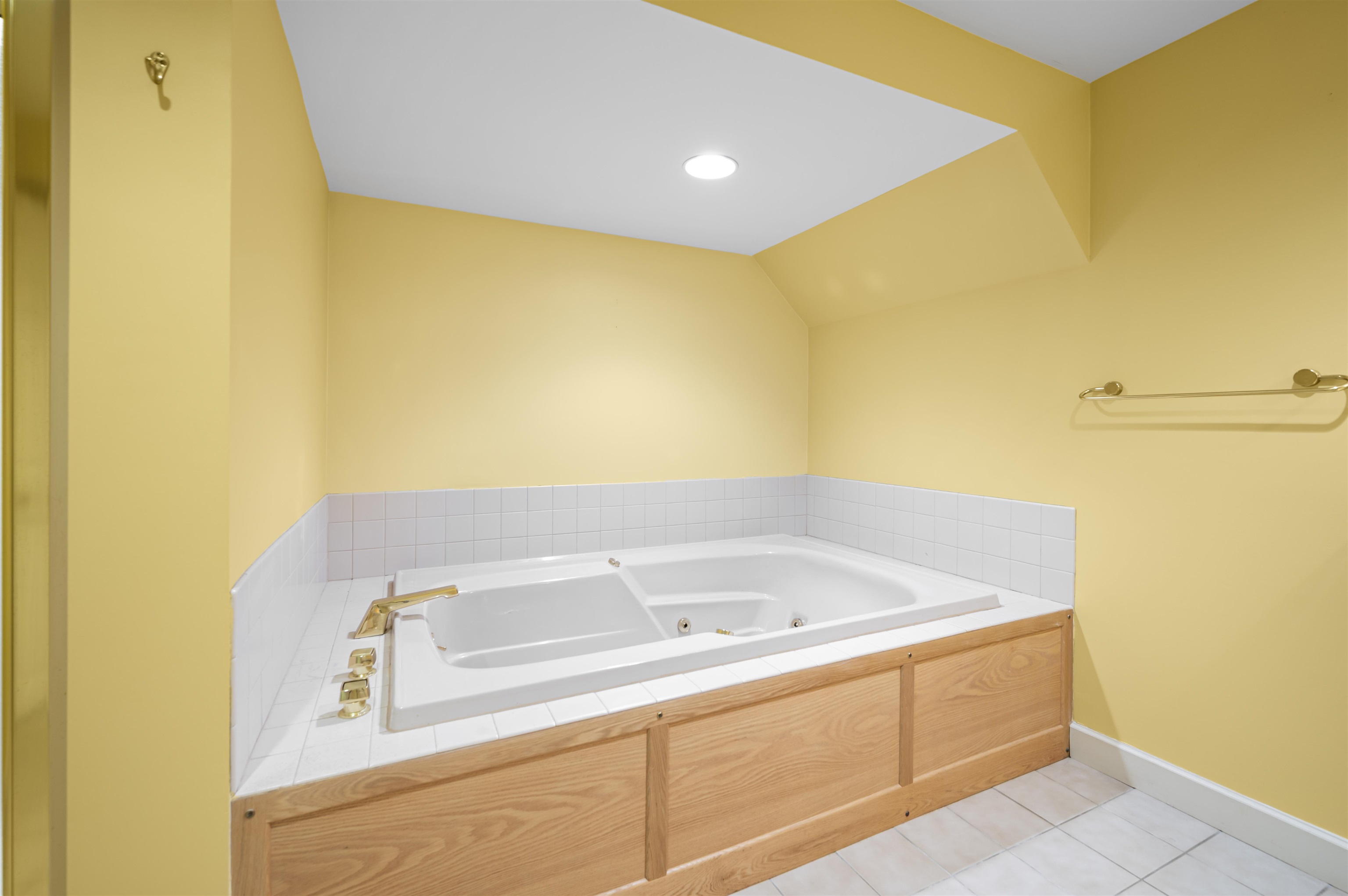 60 Peninsula Drive Stratham, NH 03885 - Photo 44 of 56