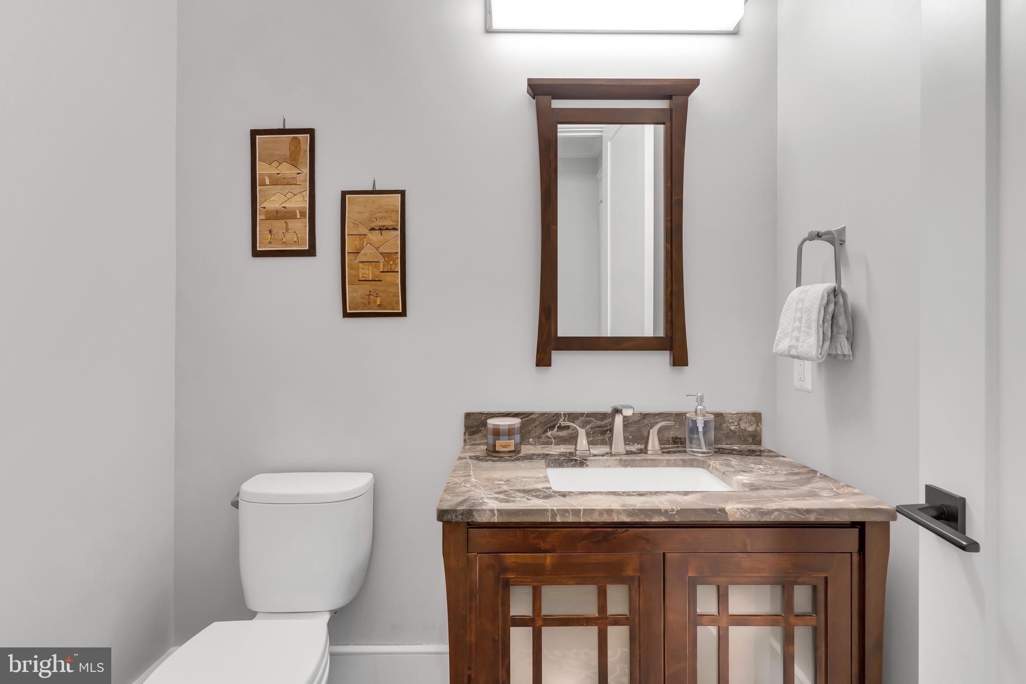 5903 Kirby Road Bethesda, MD 20817 - Photo 41 of 87 Powder Room