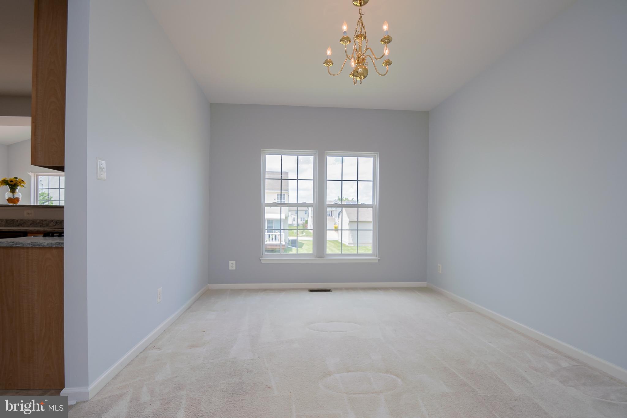 435 Wynthorpe Road New Castle, DE 19720 - Photo 7 of 38 Dinning room