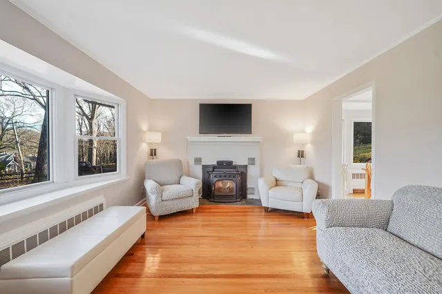 $789,000 | 12 Harbor Beach Road, Miller Place, NY 11764