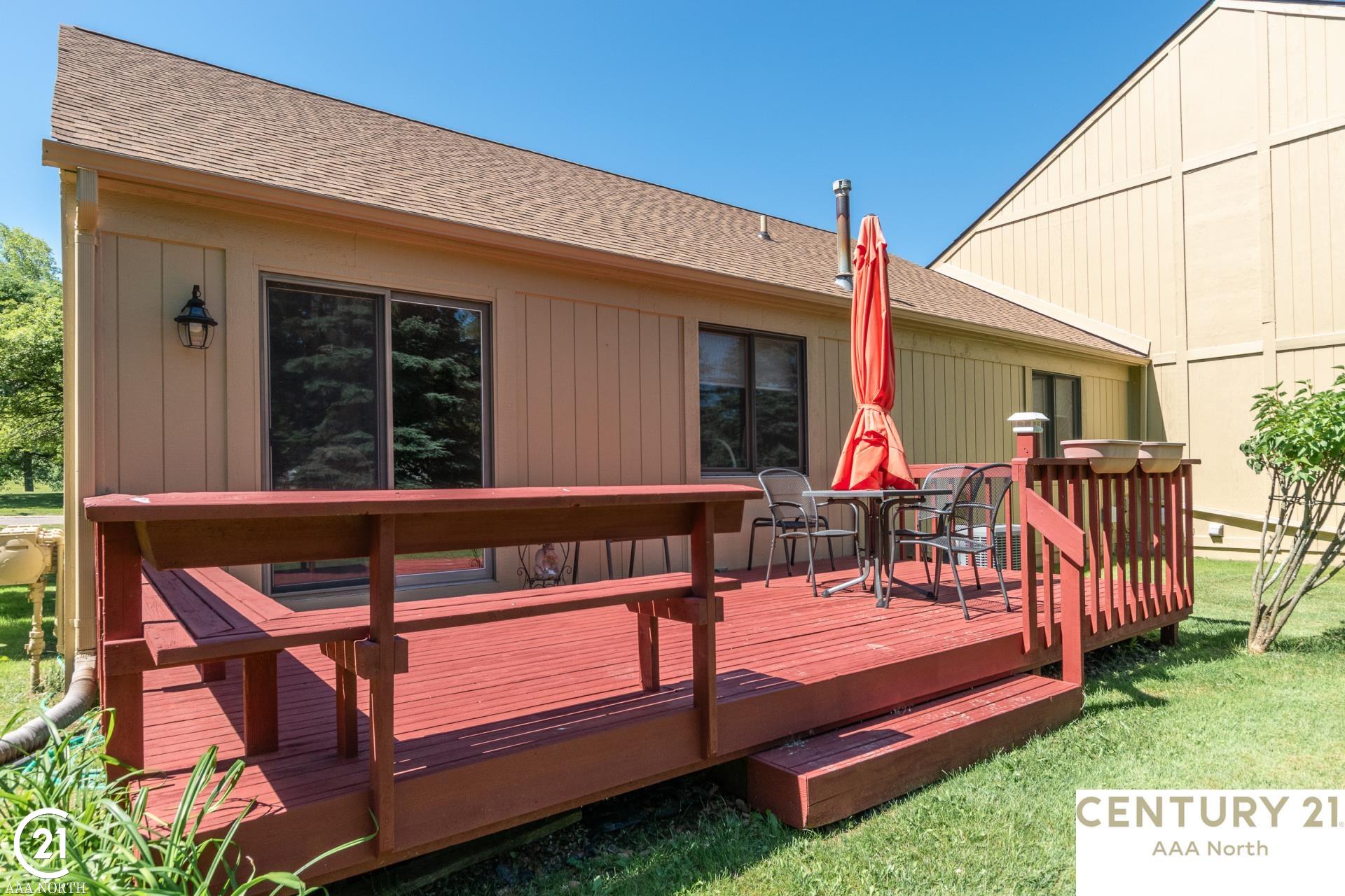 2327 Rochelle Park Drive Rochester Hills, MI 48309 - Photo 5 of 58
