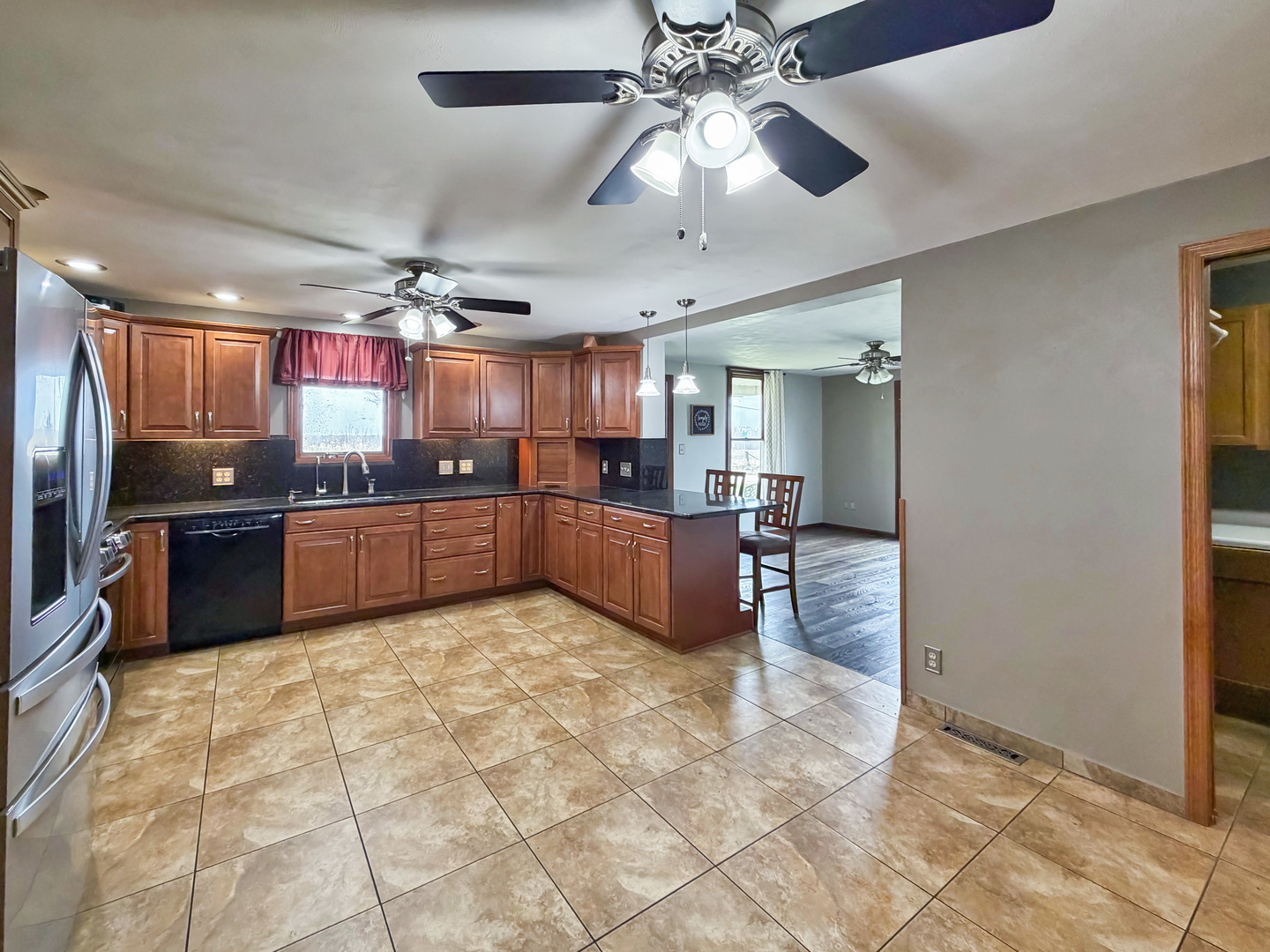 2472 West Red Oak Road Freeport, IL 61032 - Photo 15 of 46