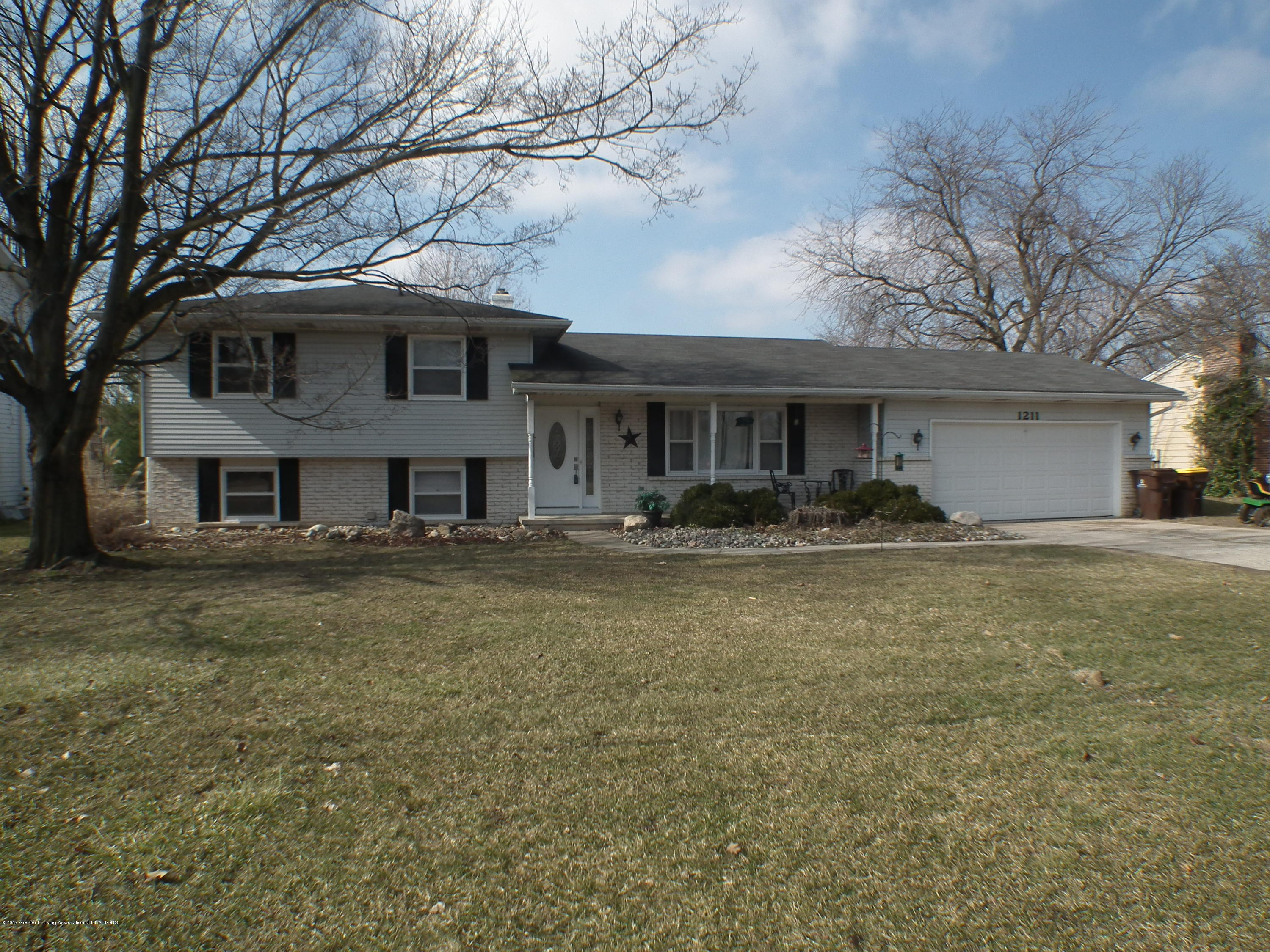 1211 North Creyts Road Lansing, MI 48917 - Photo 1 of 5 Front elevation
