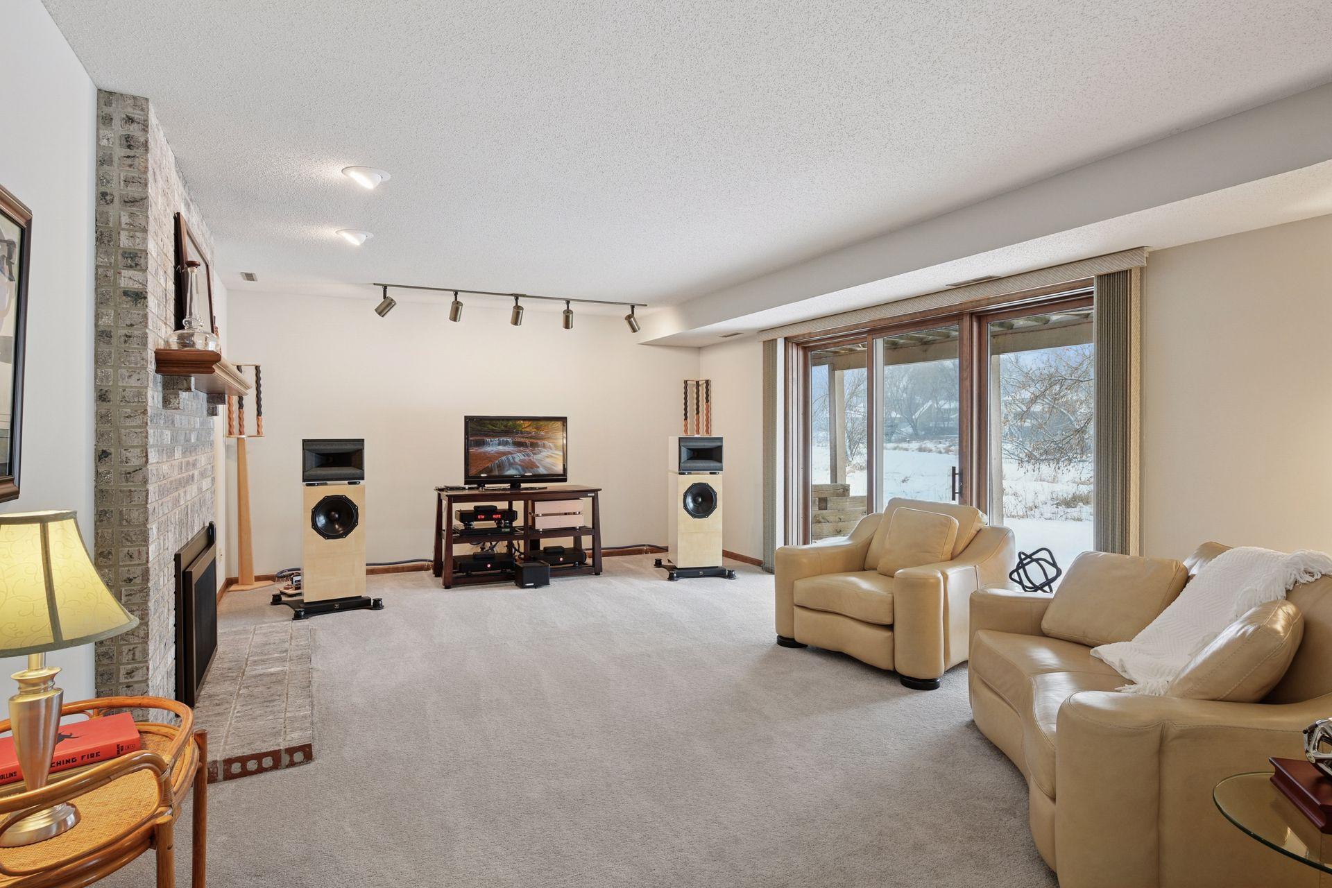 11824 Welters Way Eden Prairie, MN 55347 - Photo 42 of 60