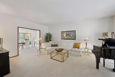 $950,000 | 11824 Welters Way, Eden Prairie, MN 55347